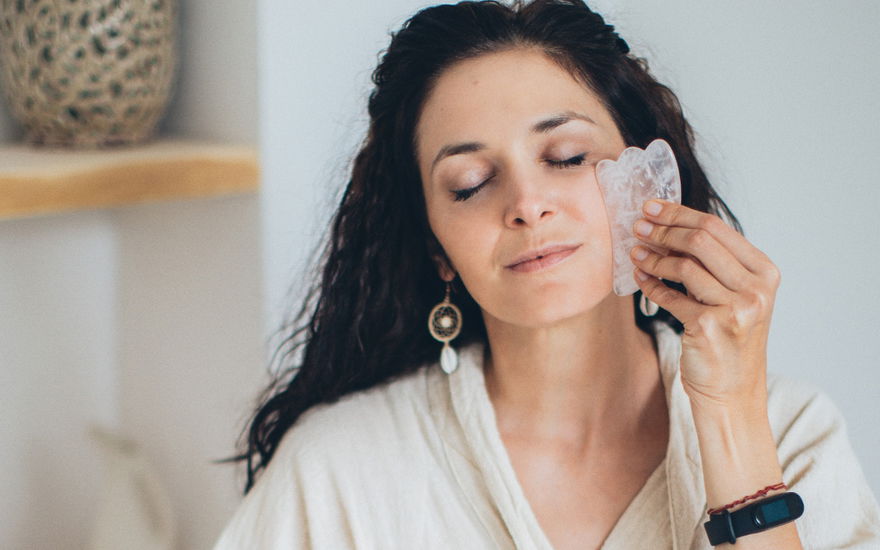 Beauty-Trend 2023: DIESE Tools bieten professionelle Treatments für zu Hause