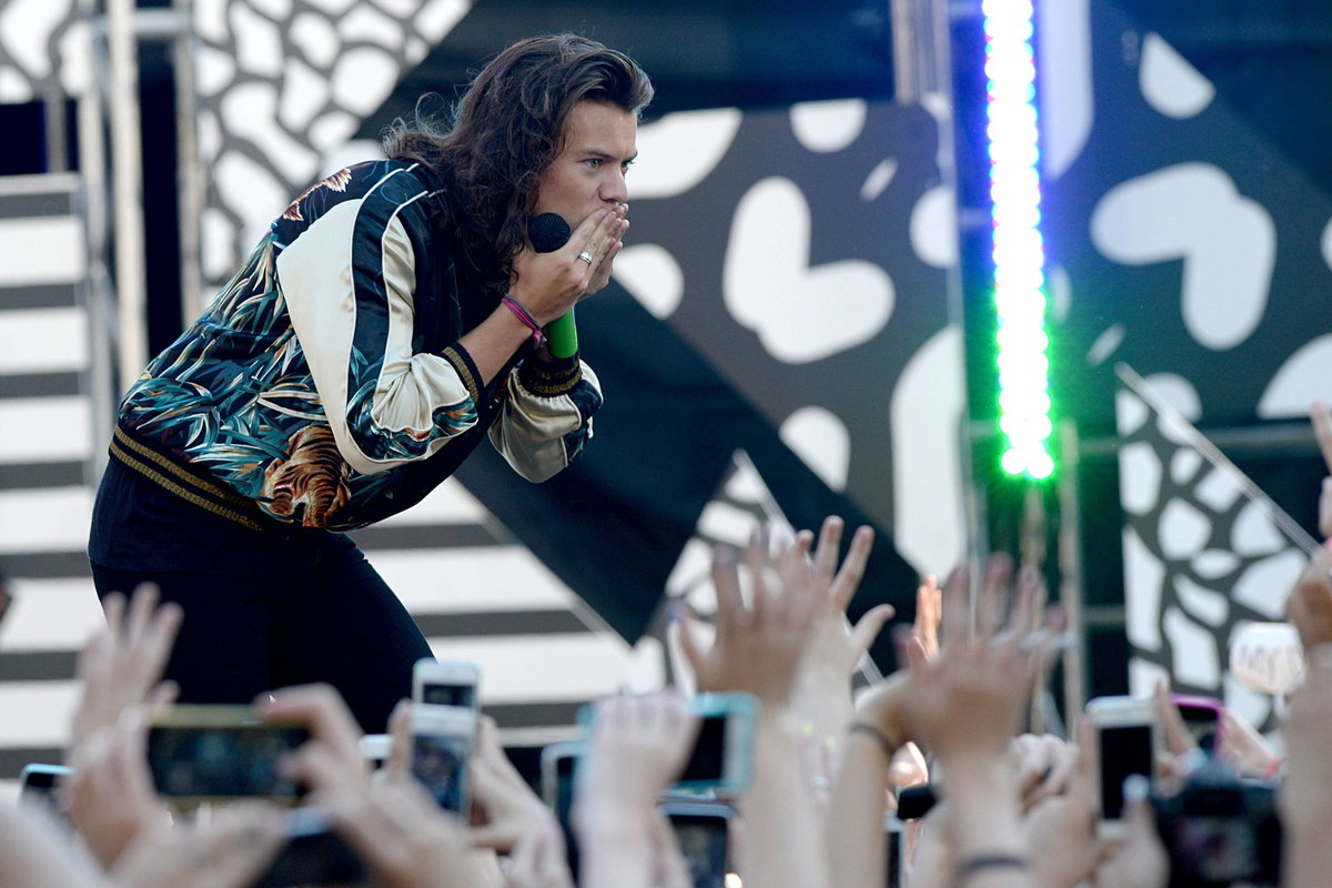 Harry Styles wirft Kusshand zu seinen Fans