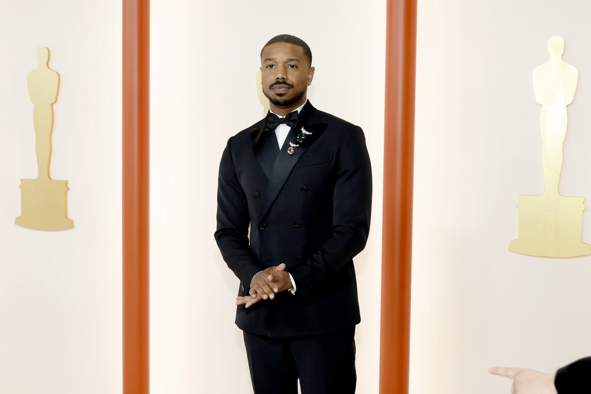 Michael B. Jordan Oscars 2023 schwarzer Anzug