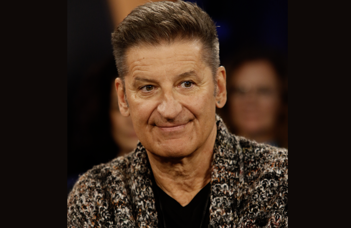 Hartmut Engler von PUR nachdenklich in der NDR Talkshow Februar 2023