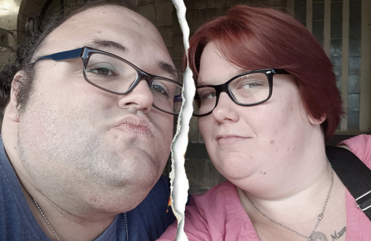 Schwiegertochter gesucht-Ingo und Annika mit Riss tragen Brille Selfie