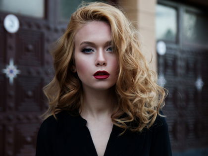 Haarstyling: Influencer lieben diesen viralen Volumen-Hack 