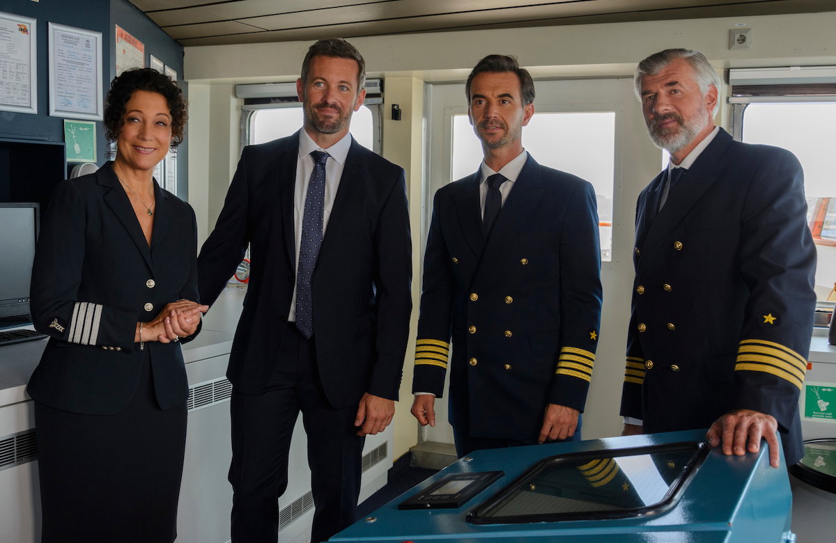 Das Traumschiff, Florian Silbereisen und Crew in schwarz