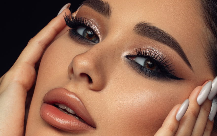 Mascara: Diese 8-Euro-Wimperntusche sorgt für 36% längere Wimpern & 10-mal mehr Volumen