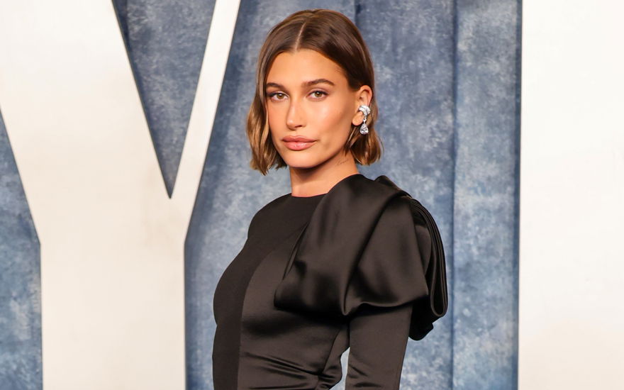 Hailey Bieber Silky Bob