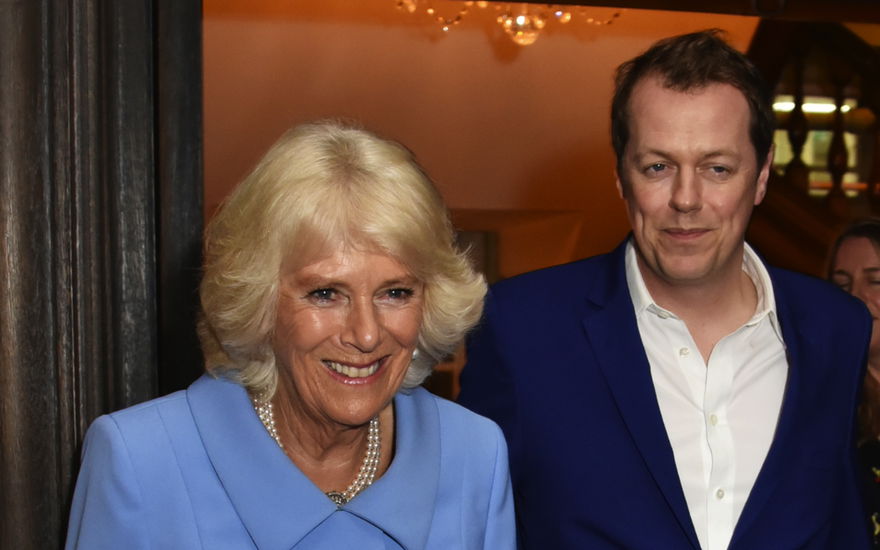 Queen Consort Camilla und ihr Sohn Tom Parker Bowles.