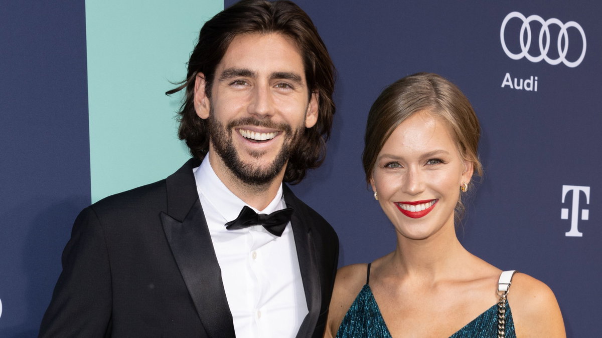 Alvaro Soler mit seiner Freundin Melanie Kroll bei den "Green Awards" in Berlin