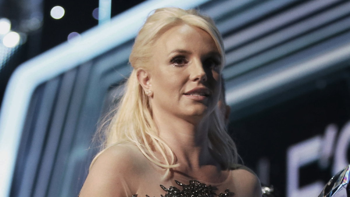 Britney Spears geht über die Bühne bei Preisverleihung