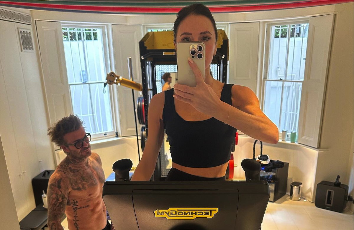 David und Victoria Beckham machen Sport.