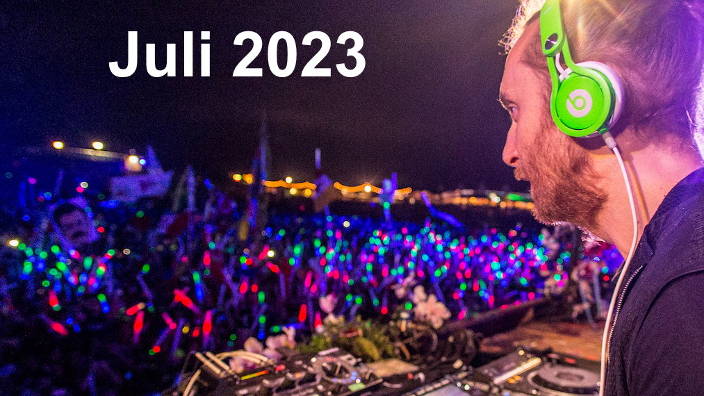 Electronic Festival Mann am Mischpult mit Juli 2023