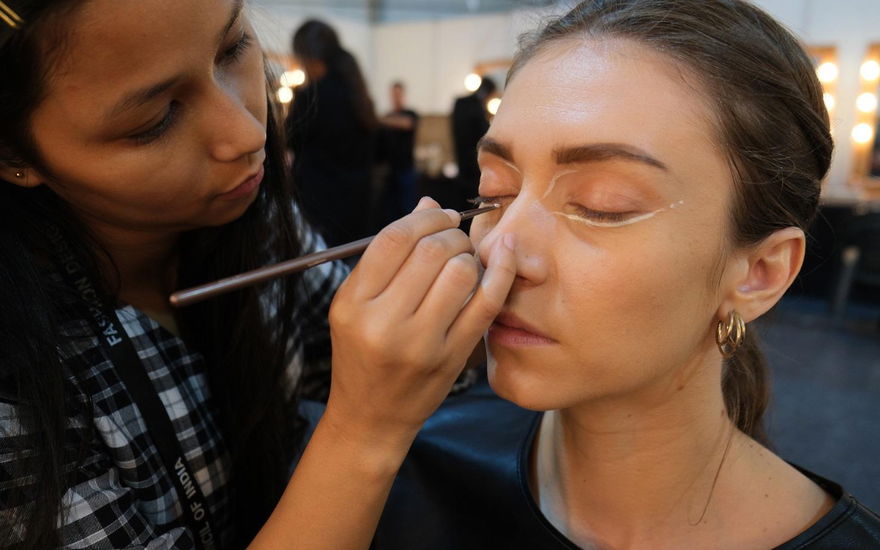 Neue Trends in der Make-up-Welt: Farben, Nuancen und Formen