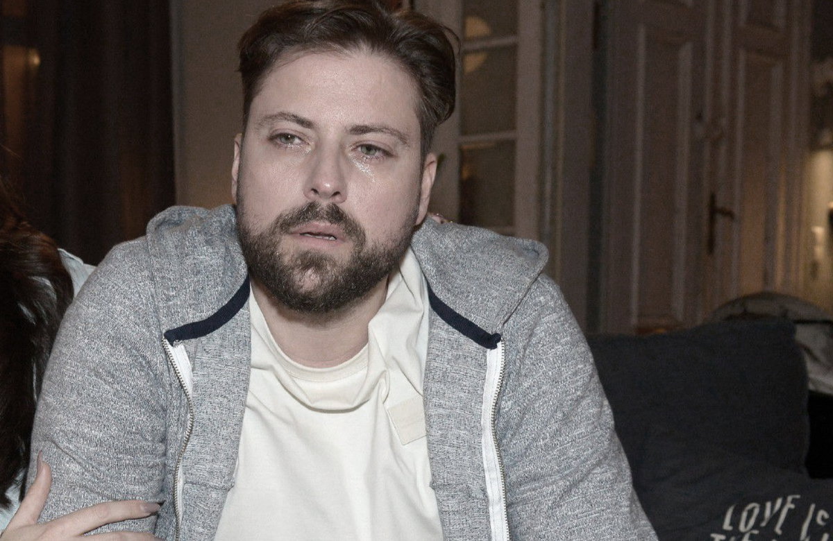 John weint bei GZSZ