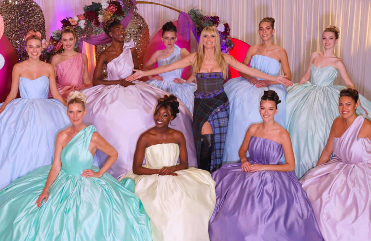 Heidi Klum mit ihrer Top 10, GNTM 2023