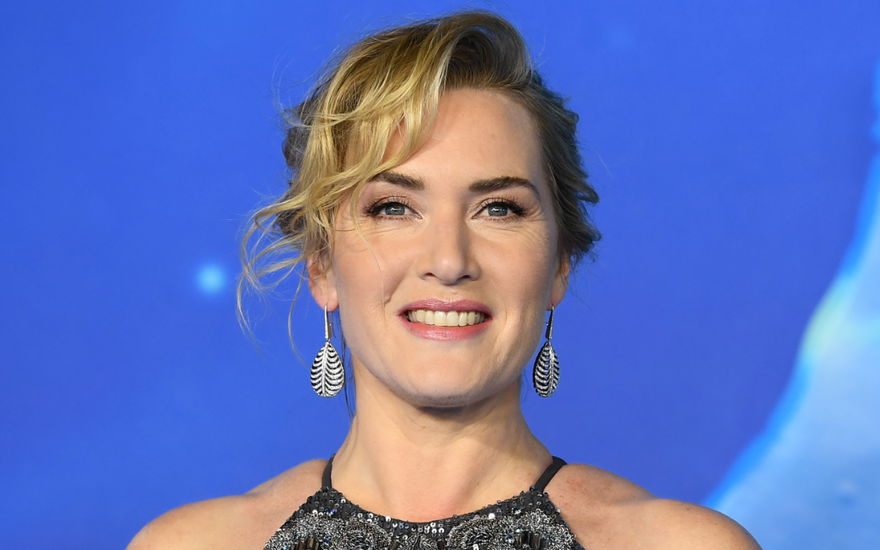 Kate Winslet lächelt