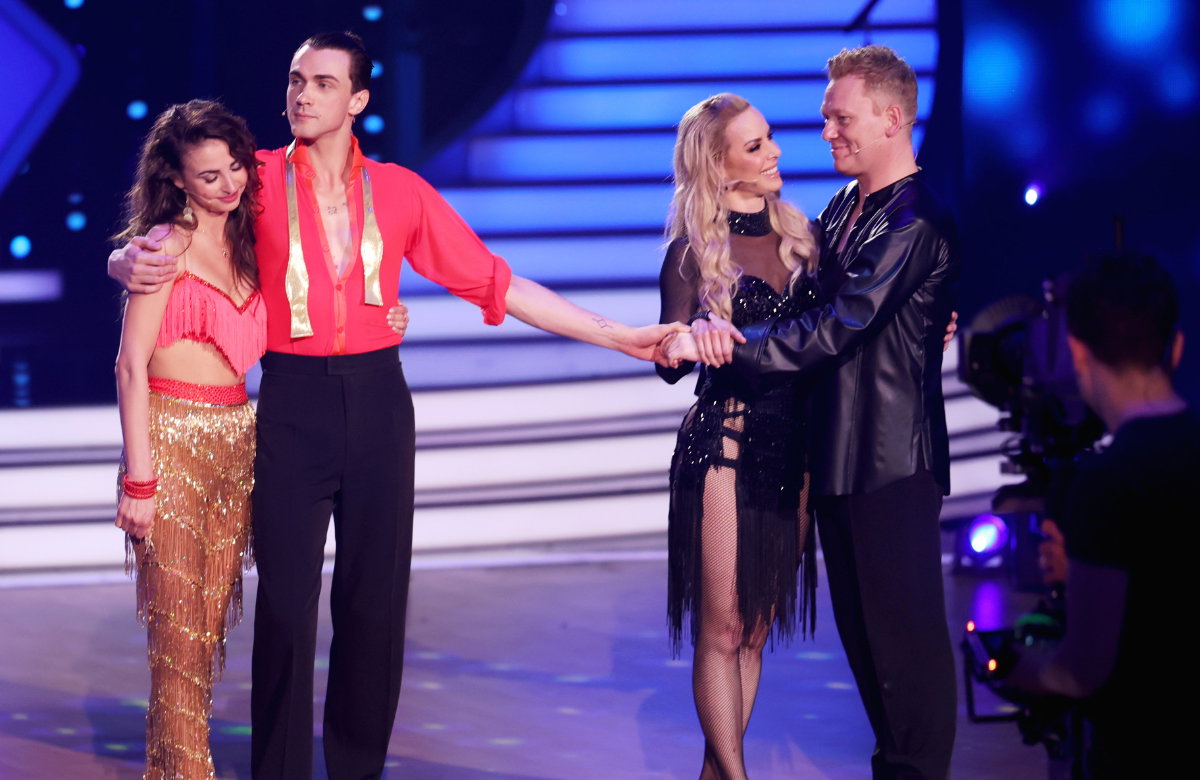 Ekaterina Leonova und Timon Krause mit Knossi und Isabel Edvardsson