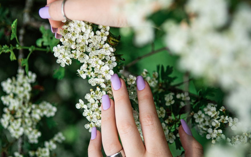 Maniko Nails im OK!-Test: Unsere Erfahrung mit dem UV-Nagellack zum Aufkleben 