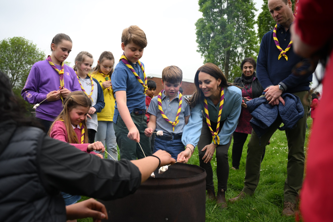 Prinzessin Kate, Prinz William und ihre Kinder bei ihrem Ehrenamt in Slough, 2023