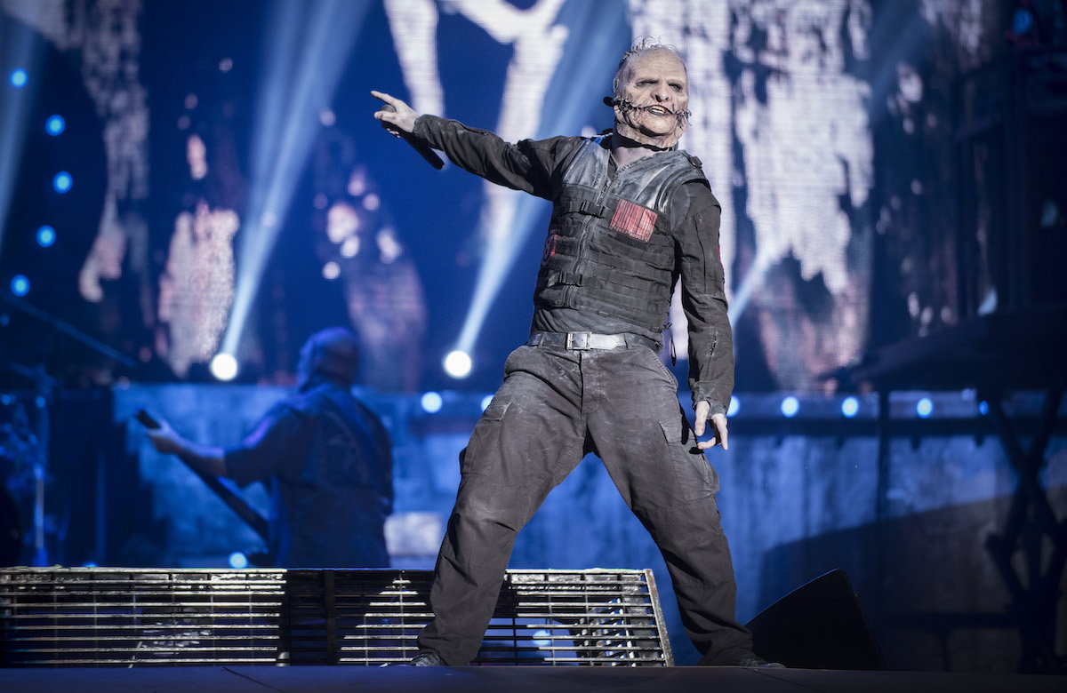 Slipknot bei einem Auftritt, Frontsänger der Band