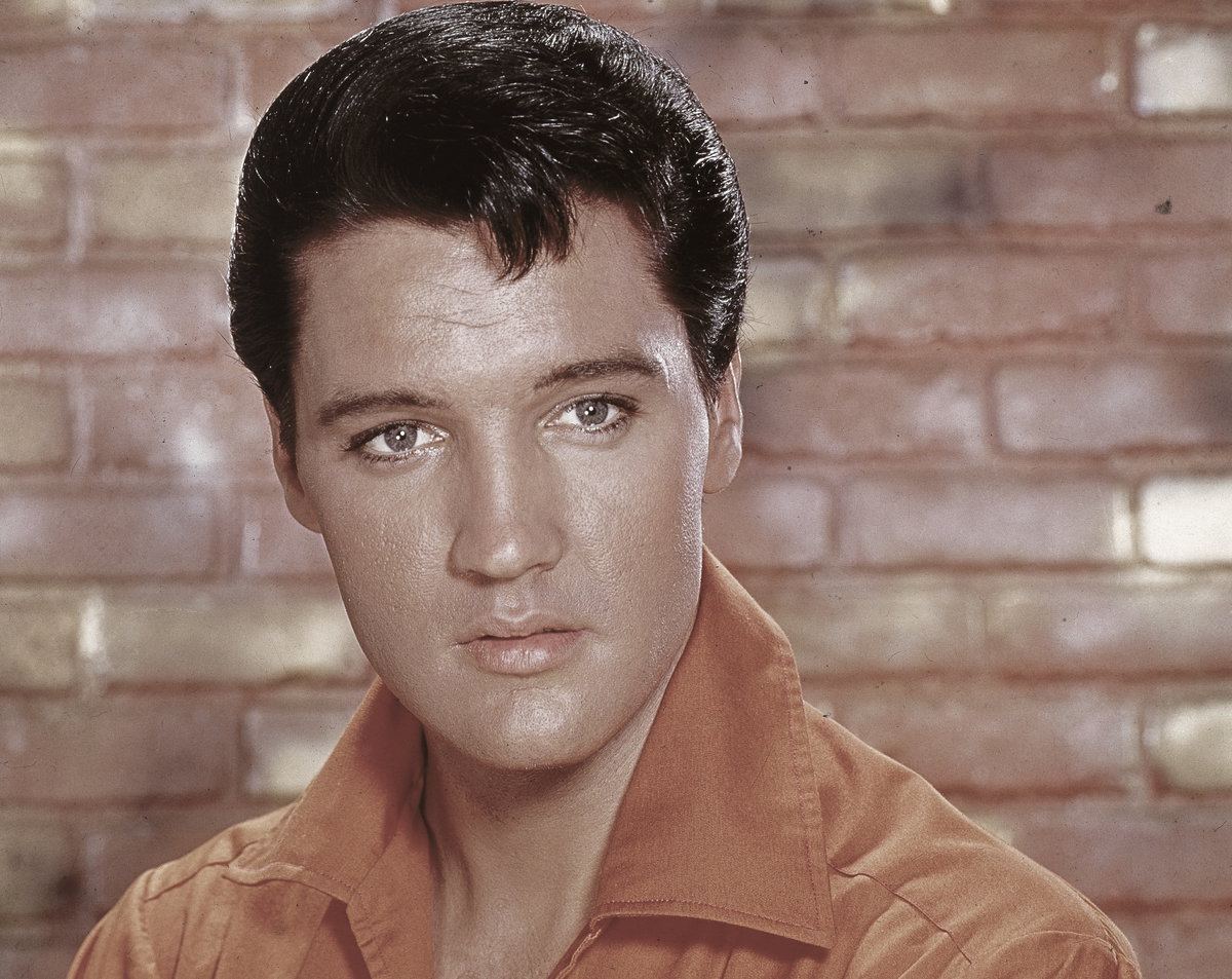 Porträt von Elvis Presley Mitte der 60er-Jahre