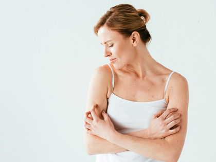 Reibeisenhaut behandeln: Die 3 besten Cremes gegen Keratosis pilaris