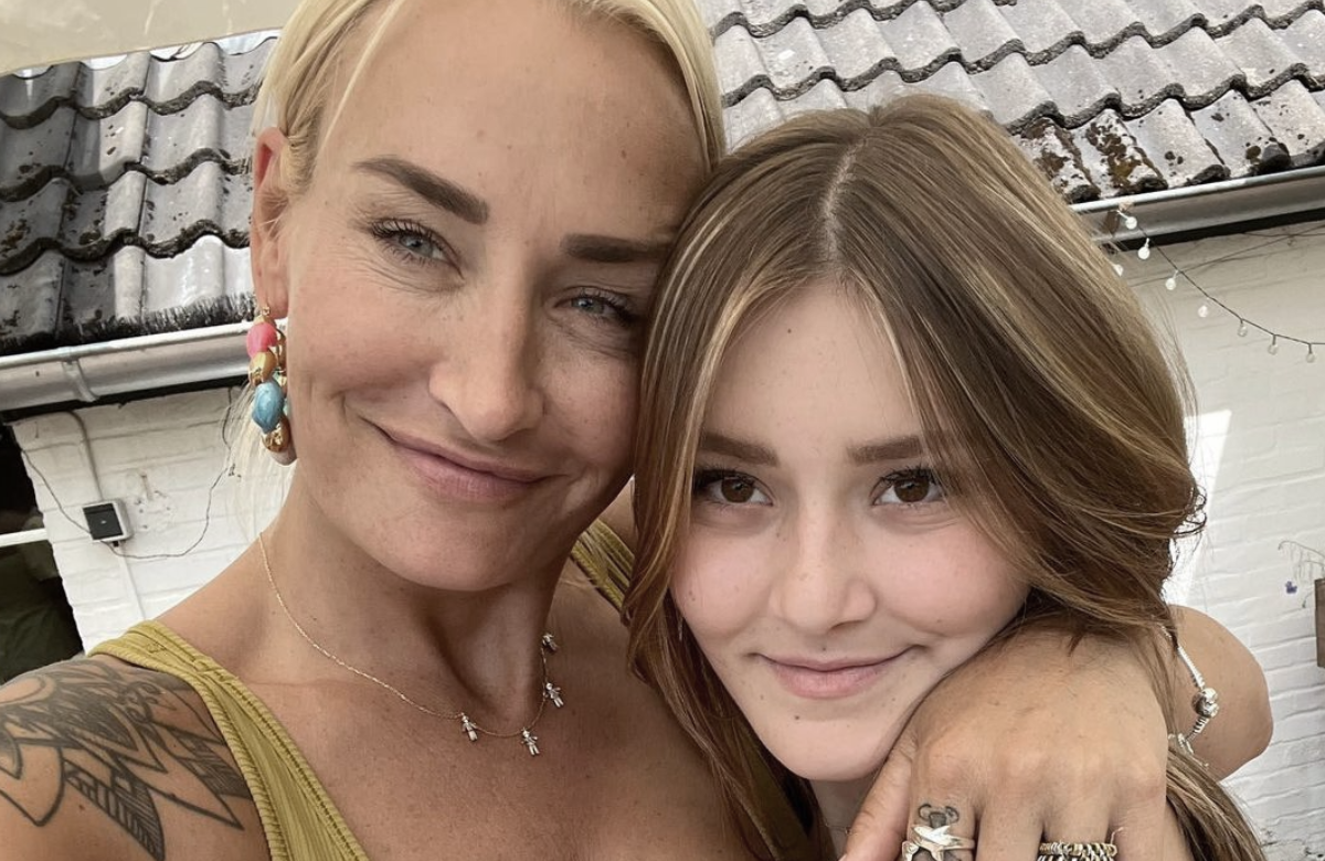 Sarah Connor und Summer Terenzi machen ein Selfie