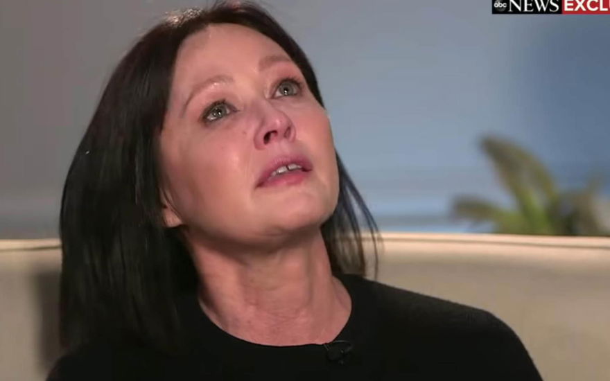 Shannen Doherty weint