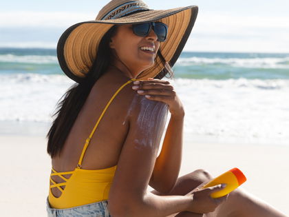 Laut Dermatologen: DAS ist die beste Sonnencreme aus der Drogerie
