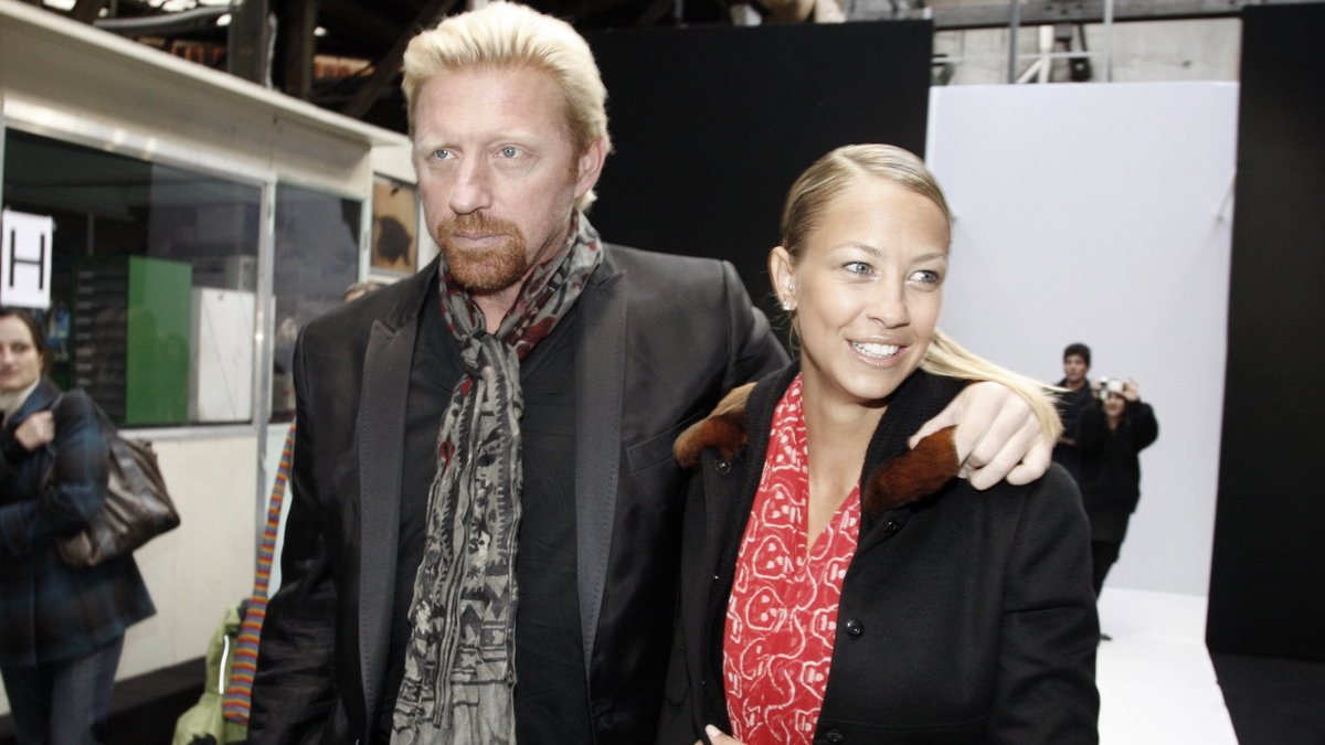 Boris Becker und Sandy Meyer-Wölden Arm in Arm in Paris