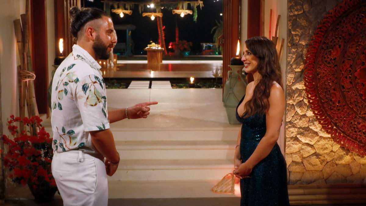 Die "Bachelorette" 2023: Folge 1 - Kaan lernt Jennifer Saro kennen