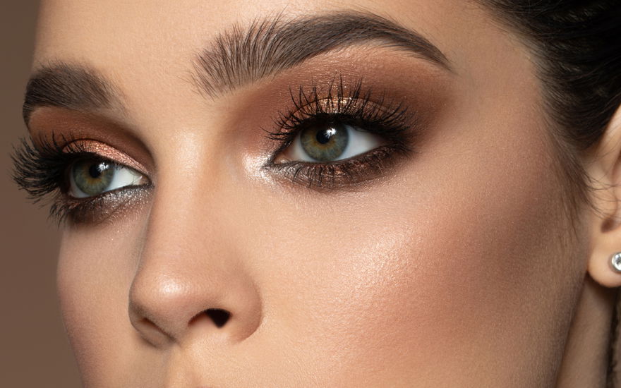 Mascara: Dieser günstige Top Coat verlängert die Wimpern bis zu 72% 