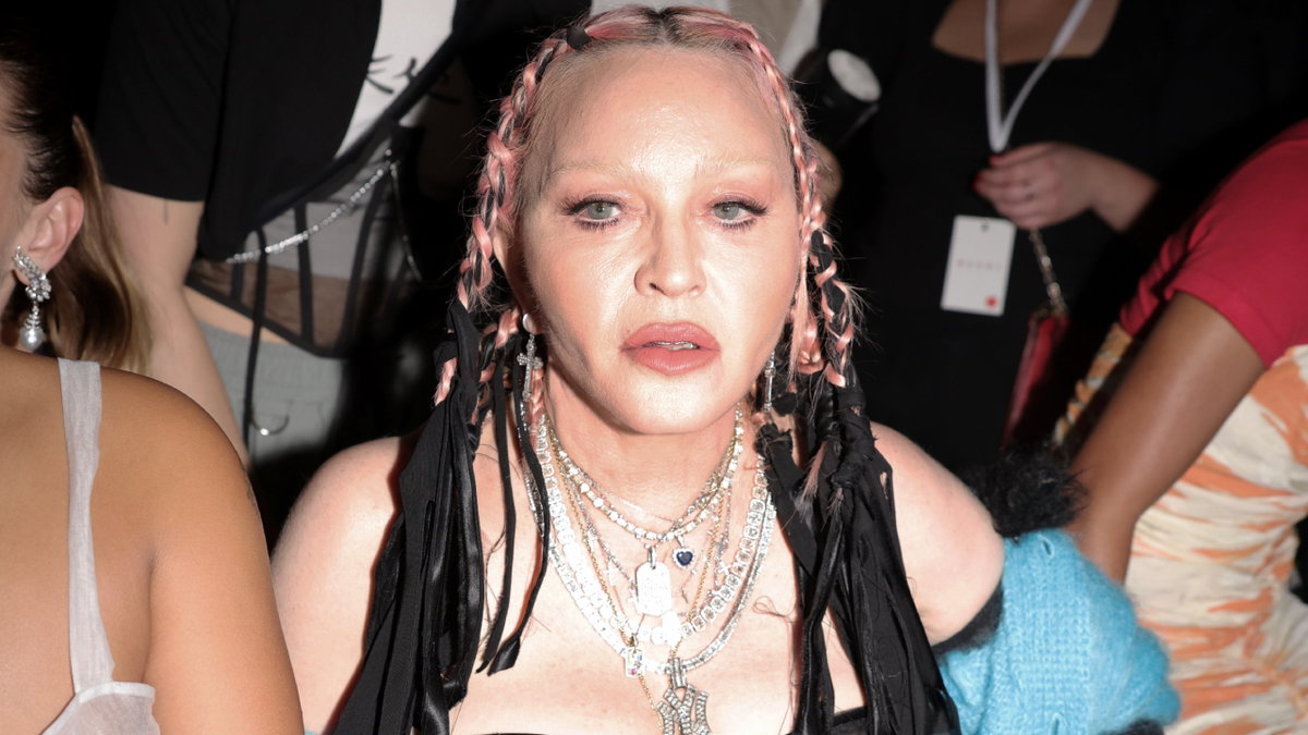 Madonna bei der Modenschau von Marni 2023