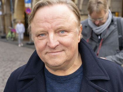 Axel Prahl: Die Ehefrauen & Kinder des Münster-"Tatort"-Stars