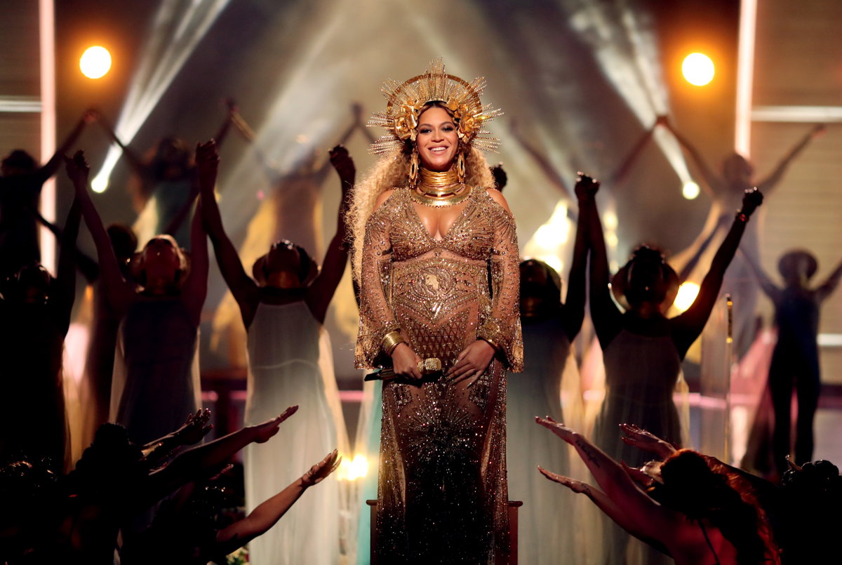 Beyoncé performt schwanger bei den Grammys 2017