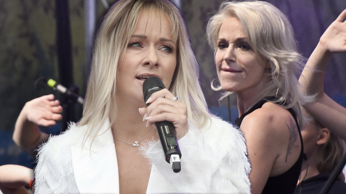 Christin Stark und Michelle sehen verärgert aus