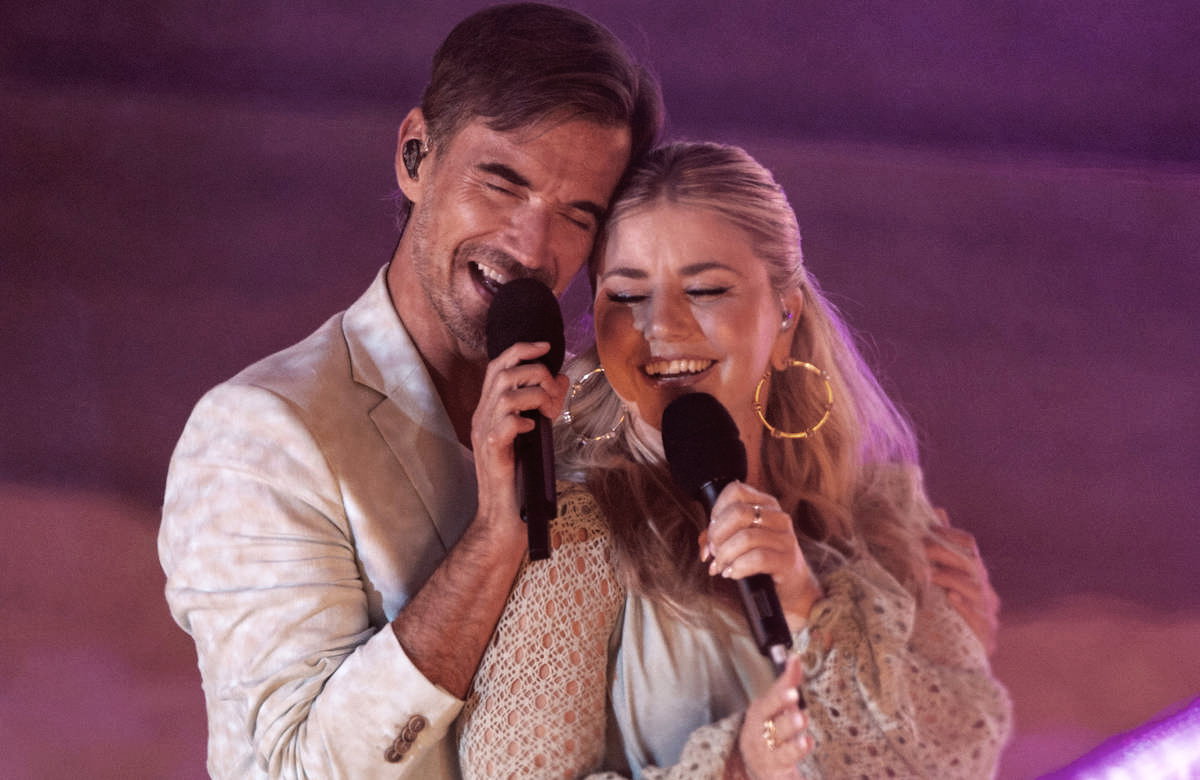 Florian Silbereisen schmiegt sich an Beatrice Egli