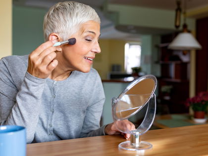 Anti-Aging: Auf diese getönte Tagescreme schwören alle Frauen ab 60