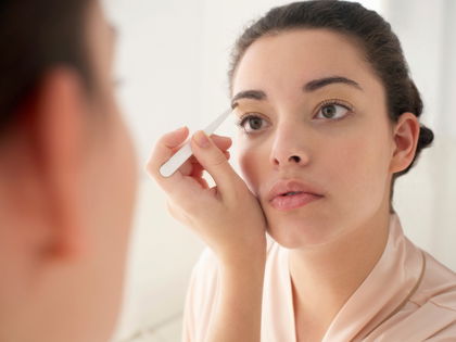 Laut Expertin: Mit diesen Tricks wachsen die Augenbrauen schneller