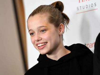 Shiloh Jolie: Neue Fotos zeigen sie vertraut mit Freundin