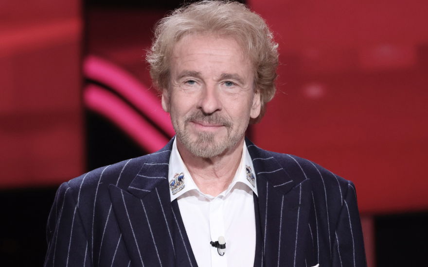 Thomas Gottschalk lächelt in die Kamera