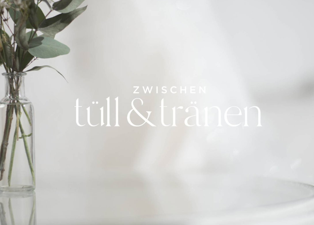 "Zwischen Tüll & Tränen" Logo