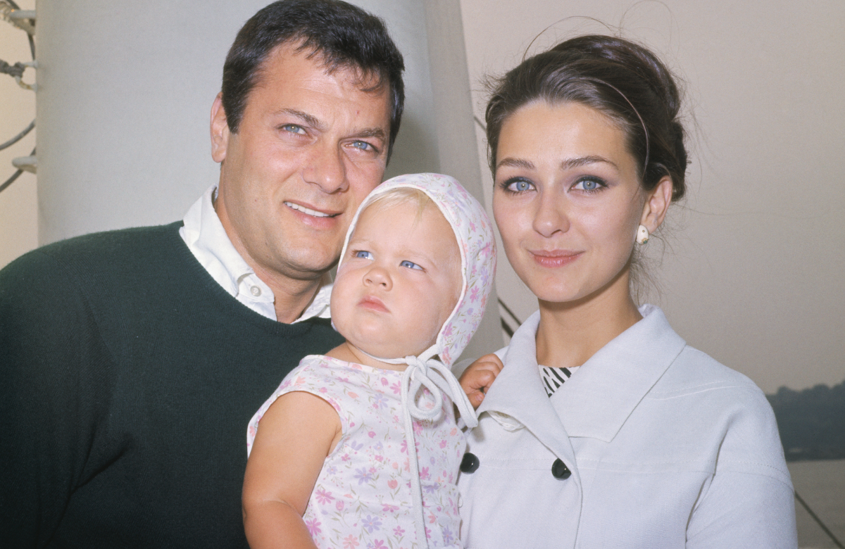 Christine Kaufmann mit Ehemann Tony Curtis und Tochter Alexandra
