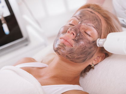 Laut Hautärztin: "Cremen ist oldschool" – so geht Anti-Aging richtig