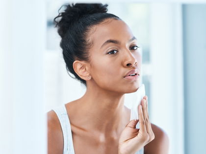 Beauty-Trend 2023: Dieses BHA Peeling räumt einen Award nach dem anderen ab