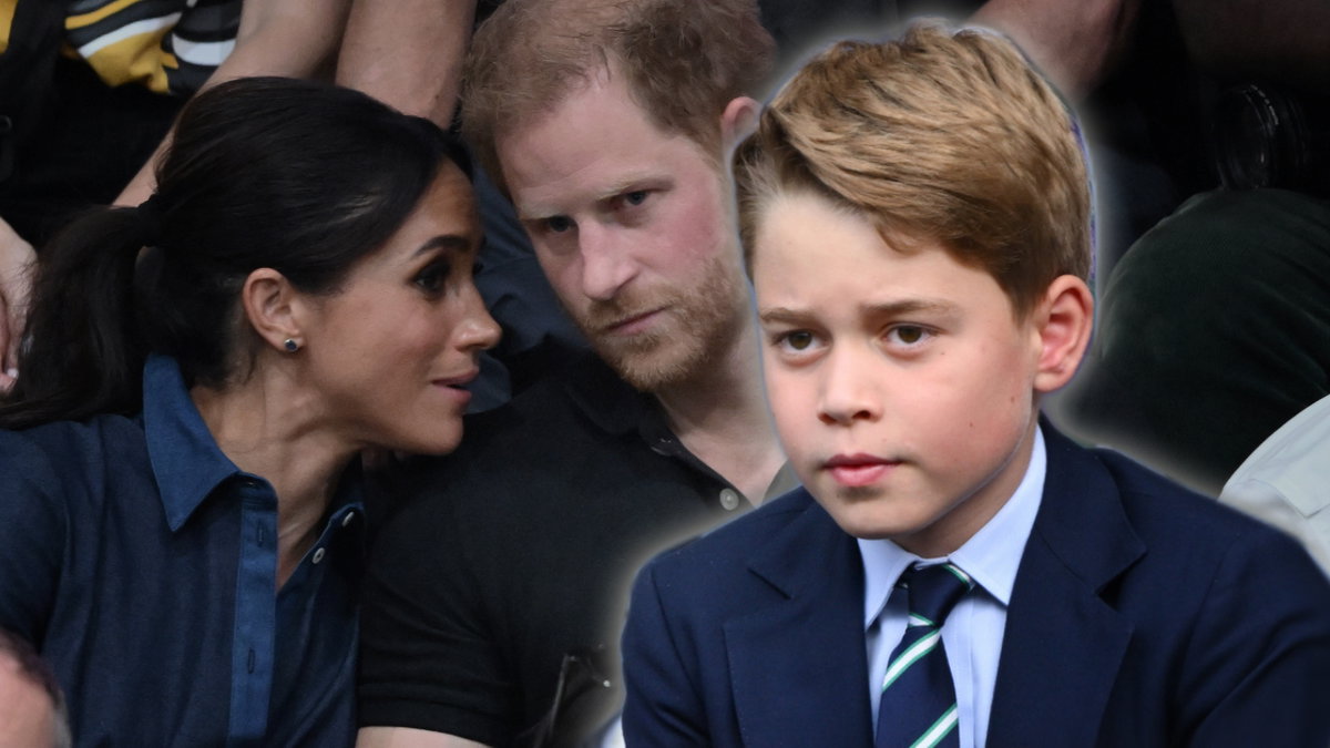 Herzogin Meghan und Prinz Harry tuscheln, im Vordergrund sitzt Prinz George