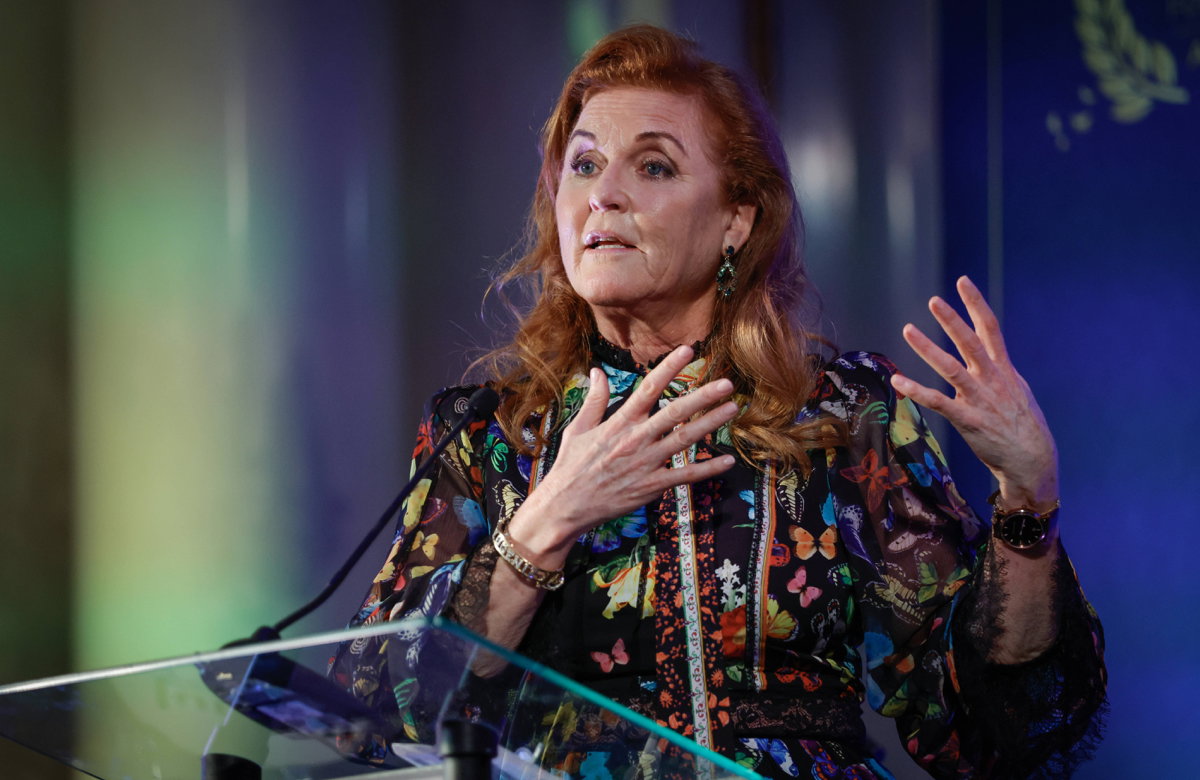 Sarah Ferguson am Rednerpult.