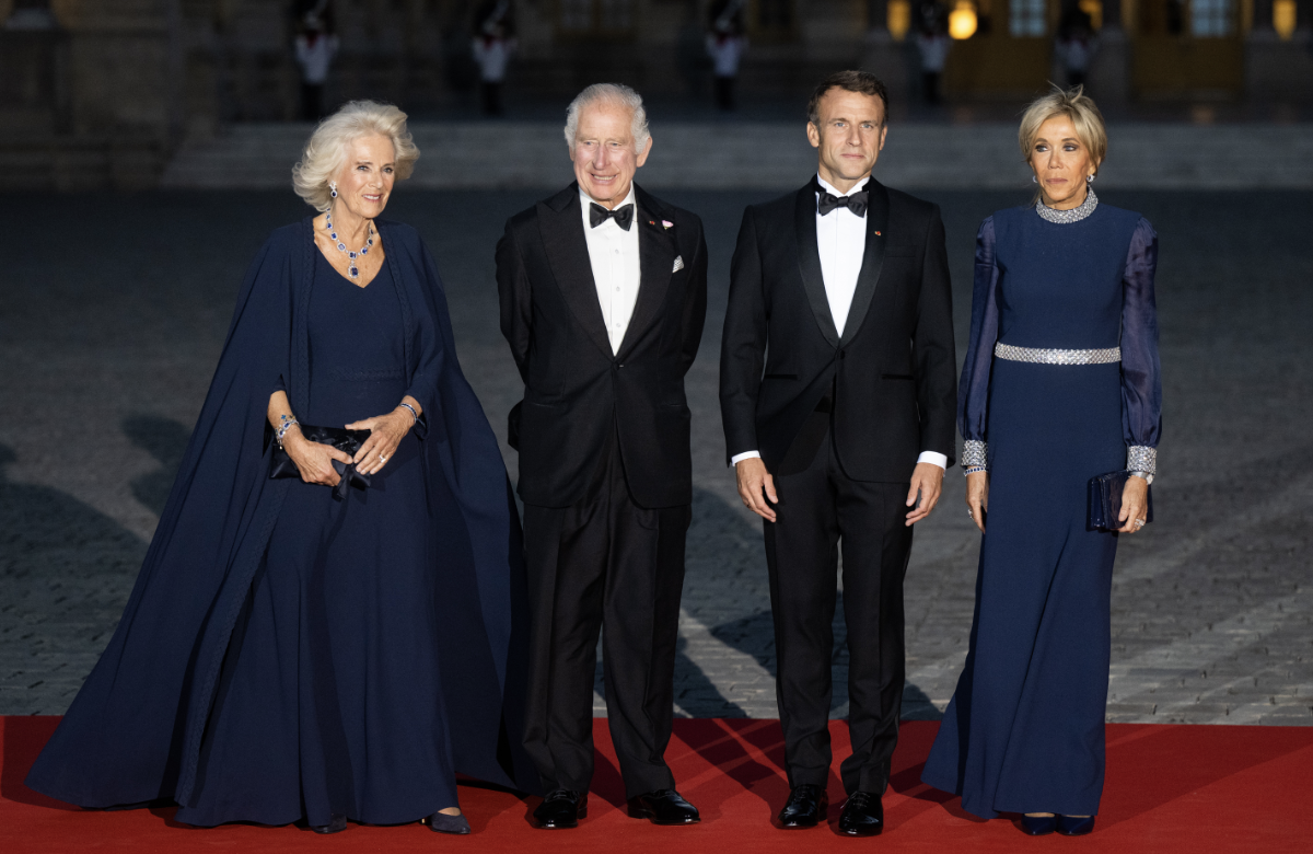 Staatsbankett in Versailles: Königin Camilla, König Charles, Emmanuel Macron und Brigitte Macron