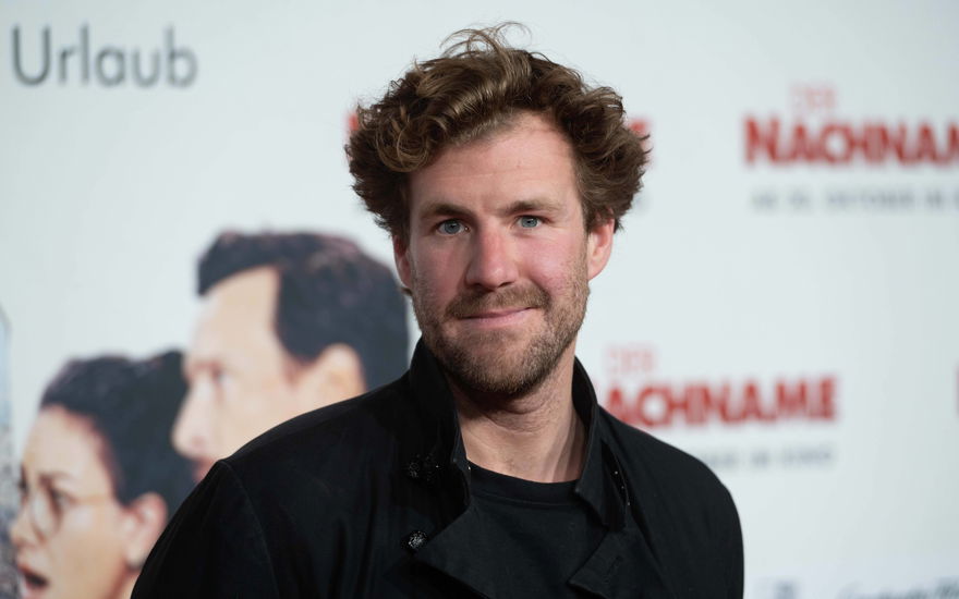 Luke Mockridge lächelt