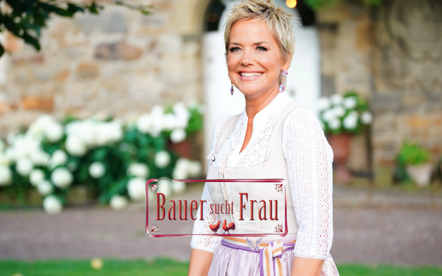 "Bauer sucht Frau": Staffel 19 (2023) - Moderatorin Inka Bause + Logo