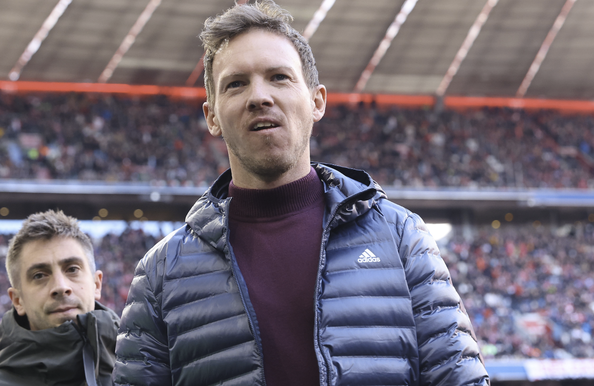Fußball-Bundestrainer Julian Nagelsmann in blauer Steppjacke