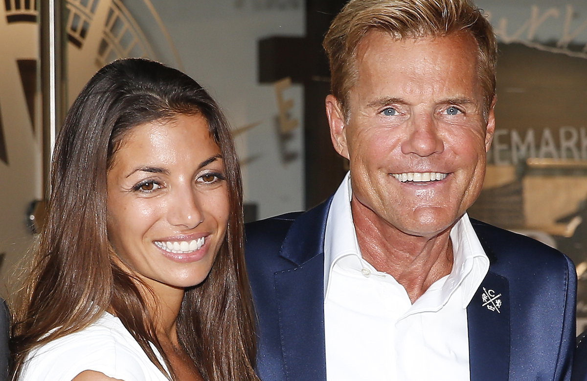 Dieter Bohlen und Carina Walz lächeln in Kamera